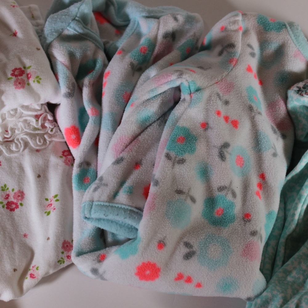 CARTERS (4) Newborn Sleeper Footies Pyjama Lot Size Newborn New Born NB - Picture 5 of 11